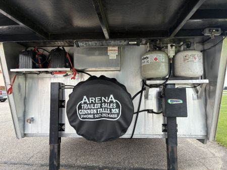 Used 2015 Bison 4H 15' LQHorse Trailer