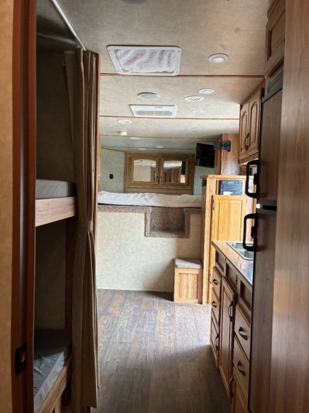 Used 2015 Bison 4H 15' LQHorse Trailer