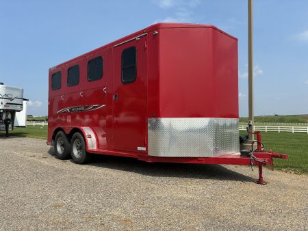 Used 2016 Titan 3H BP Avalanche Horse Trailer