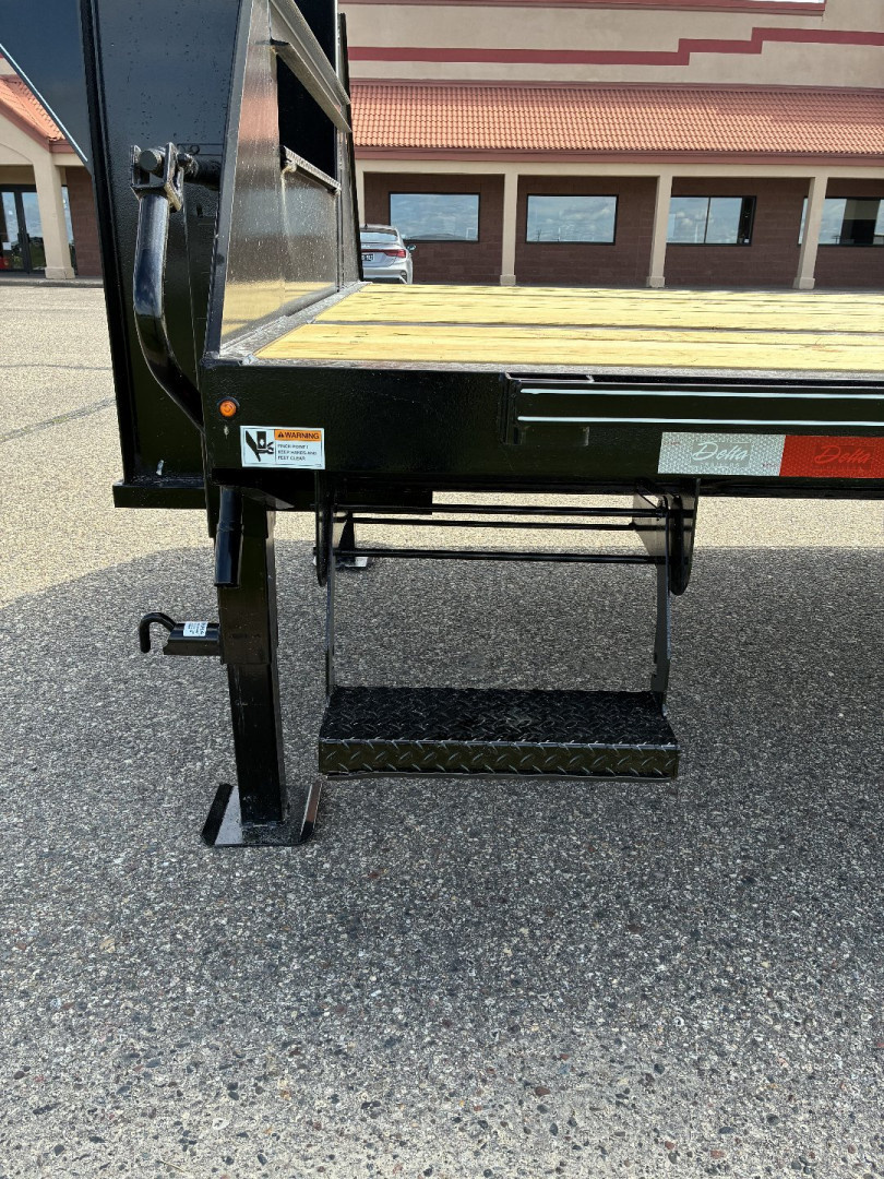 New 2025 Delta Mfg 210GN 32' x 8'6" GN Flatbed Trailer