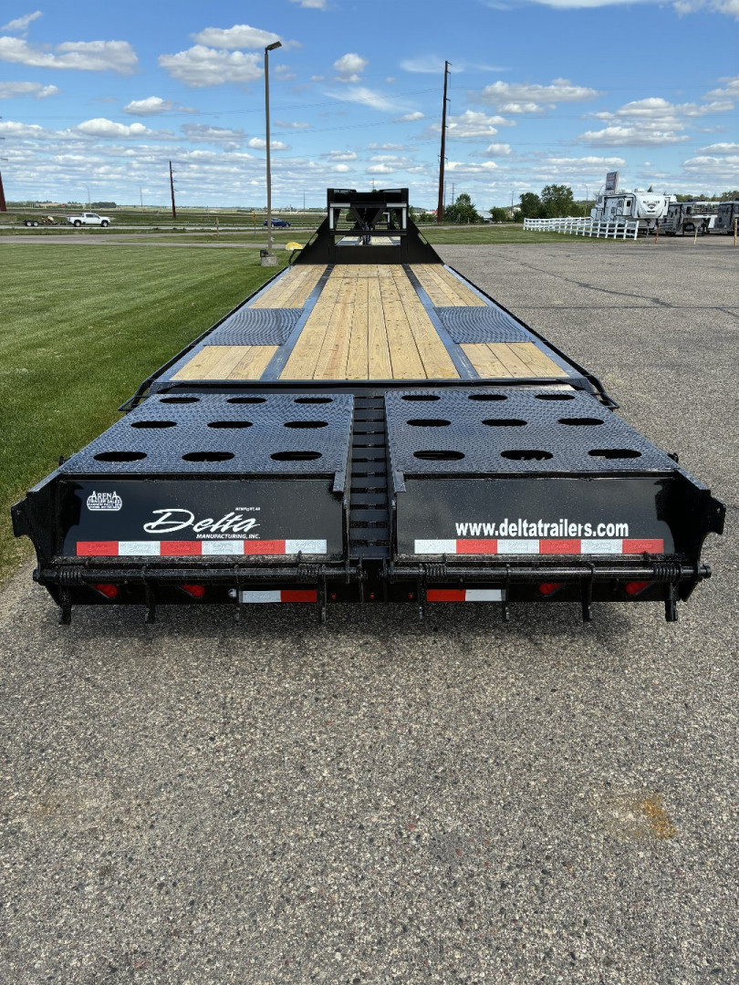 New 2025 Delta Mfg 210GN 32' x 8'6" GN Flatbed Trailer