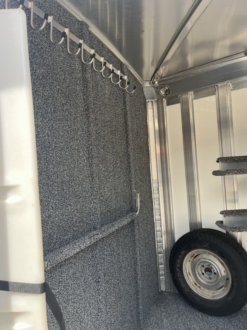 New 2002 4 Star 2H Slant BP Horse Trailer