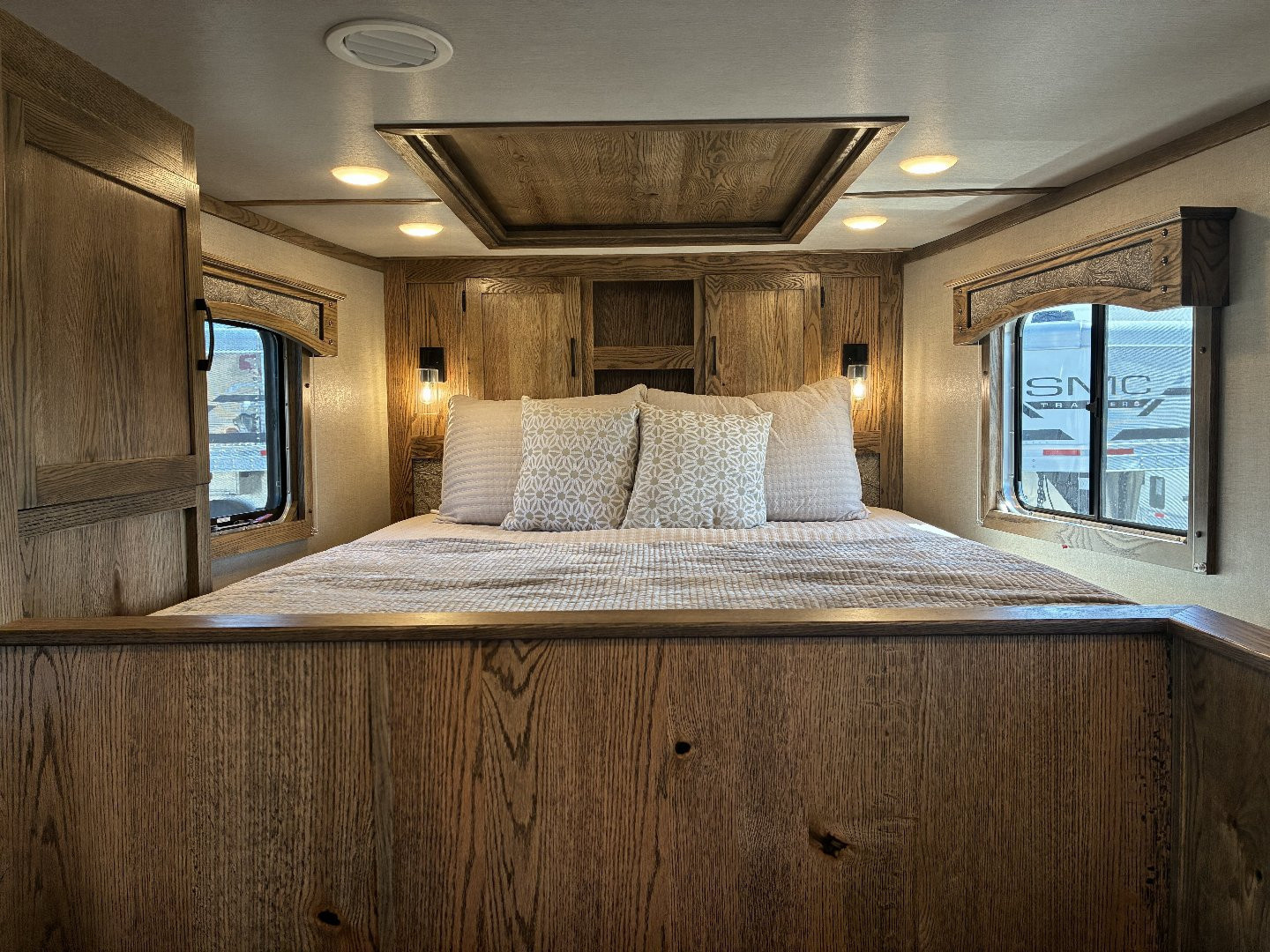 New 2025 Lakota 3H 15' LQ Charger