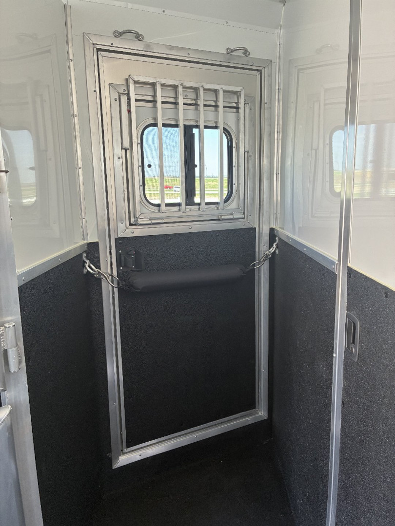 New 2025 Lakota 3H 15' LQ Charger