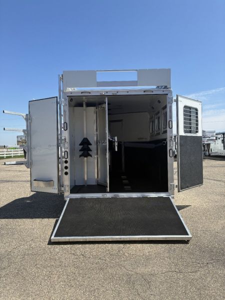 New 2025 Lakota 3H 15' LQ Charger