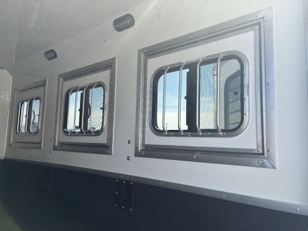 New 2025 Lakota 3H 15' LQ Charger