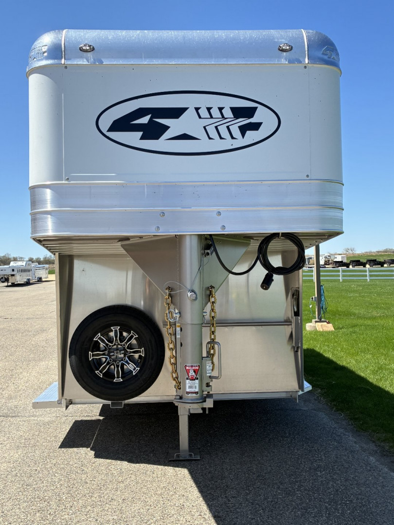New 2026 4-Star Trailers 3H GN Horse Trailer