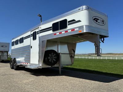 New 2026 4-Star Trailers 3H GN Horse Trailer