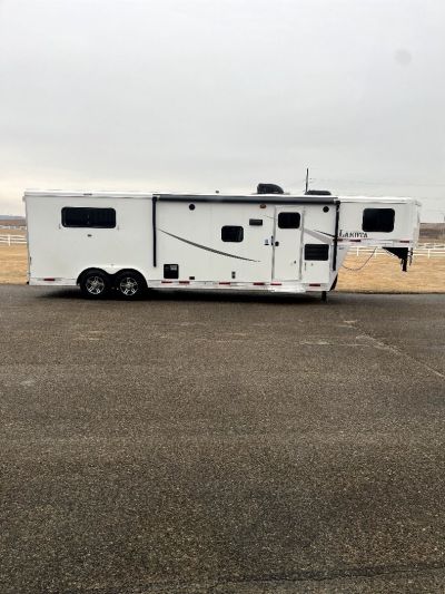 Used 2020 Lakota 3H 11' LQ AC8311 Horse Trailer