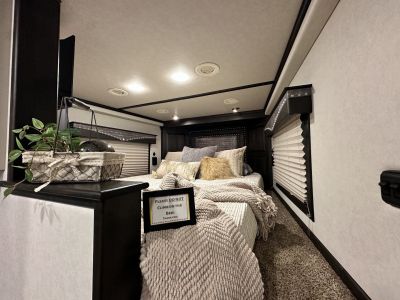 New 2025 Cimarron Trailers 3H 14' Trail Boss LQ Horse Trailer