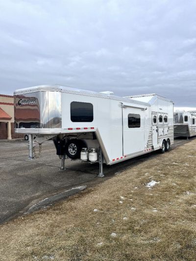 New 2025 Cimarron Trailers 3H 14' Trail Boss LQ Horse Trailer