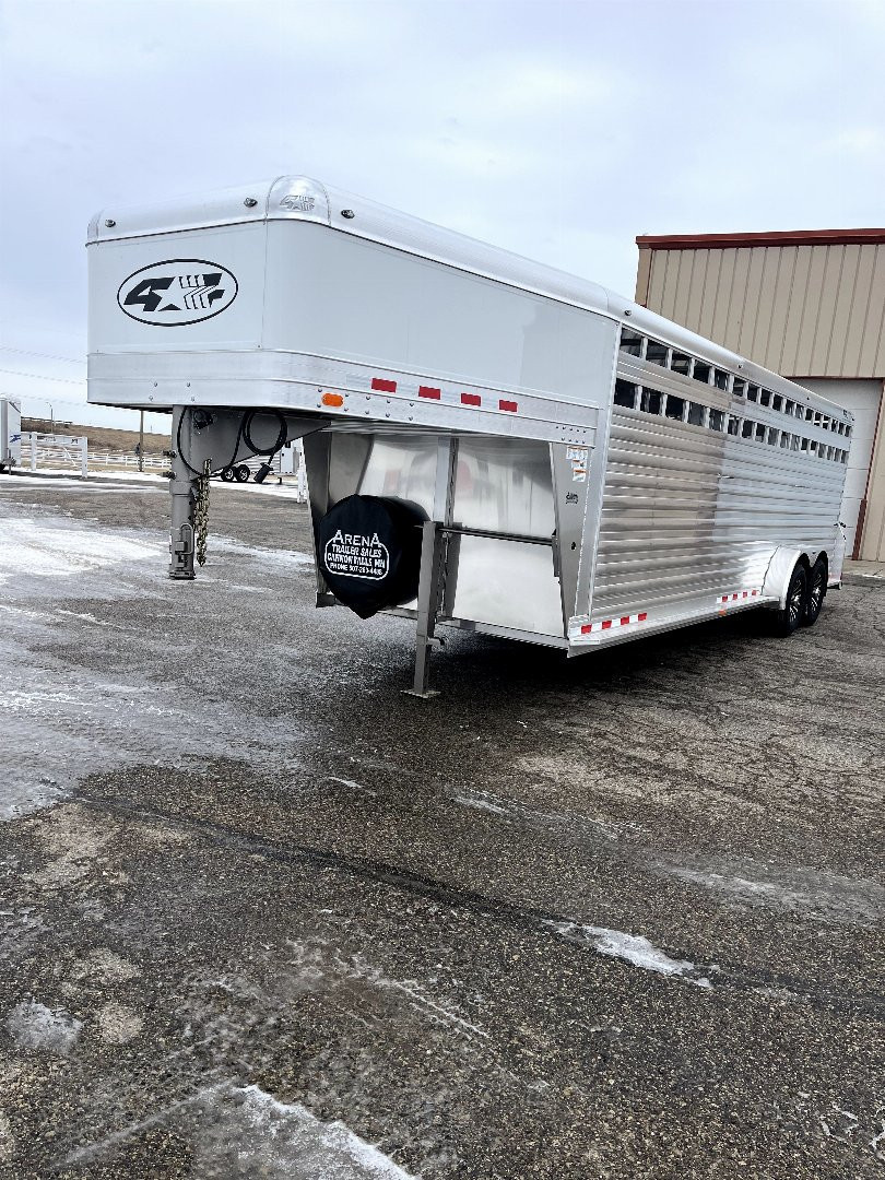 New 2025 4-Star Trailers 24' St GN Trailer