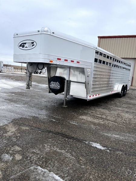 New 2025 4-Star Trailers 24' St GN Trailer