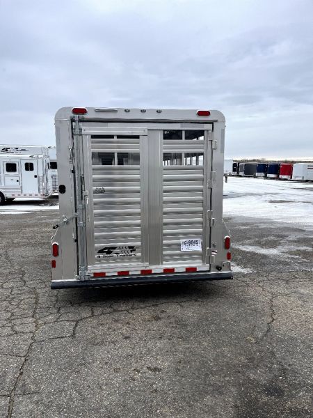New 2025 4-Star Trailers 24' St GN Trailer