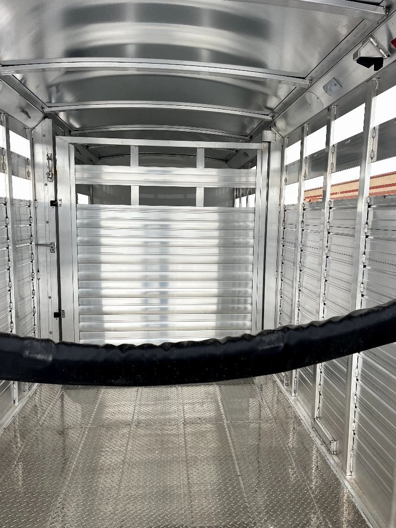 New 2025 4-Star Trailers 20' St/Combo GN Trailer