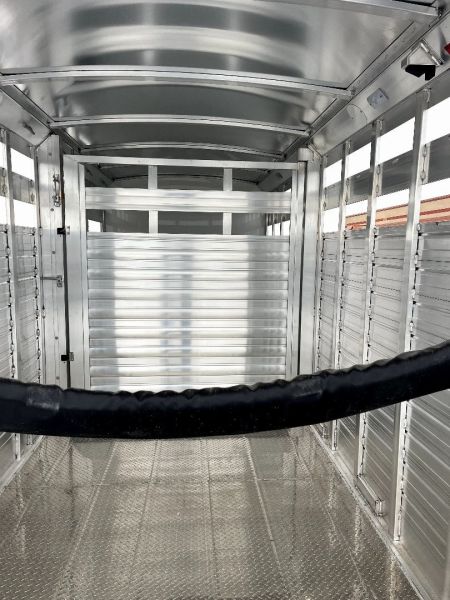 New 2025 4-Star Trailers 20' St/Combo GN Trailer