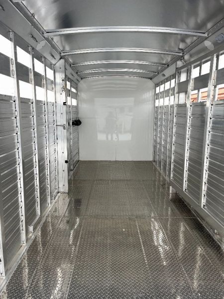 New 2025 4-Star Trailers 20' St/Combo GN Trailer