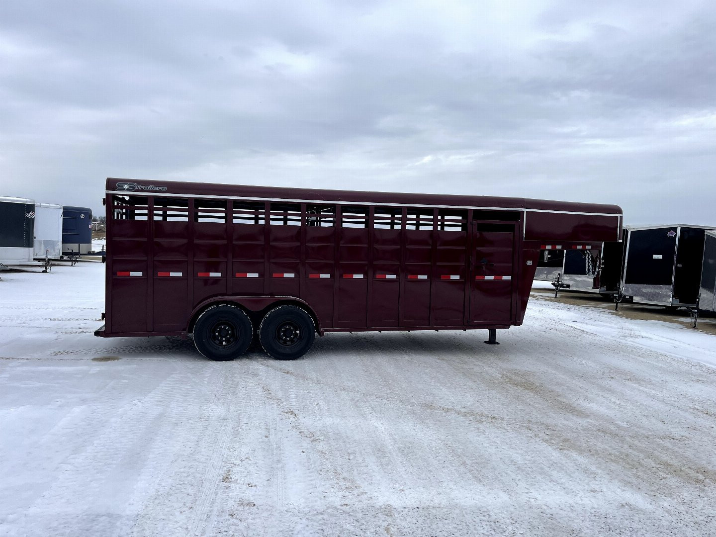 New 2025 S&S Manufacturing 20' Stock GN Trailer