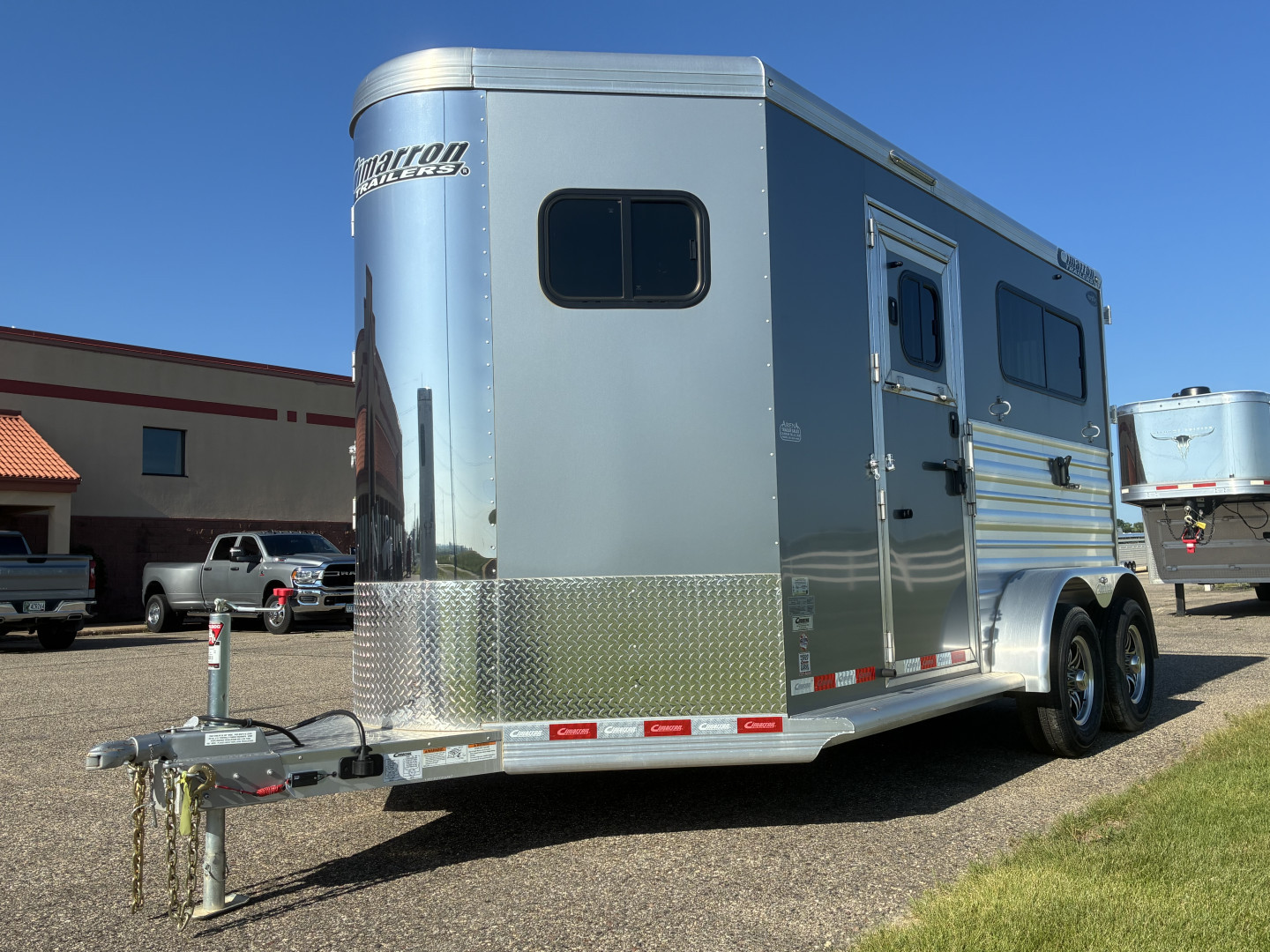 New 2025 Cimarron 2H Straight Load BP Horse Trailer