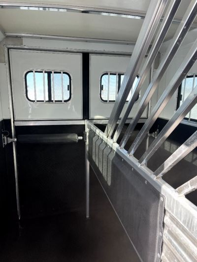 New 2025 Cimarron 2H Straight Load BP Horse Trailer