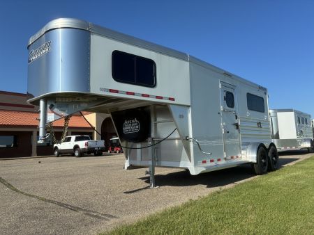 New 2025 Cimarron 2H Straight Load GN Horse Trailer