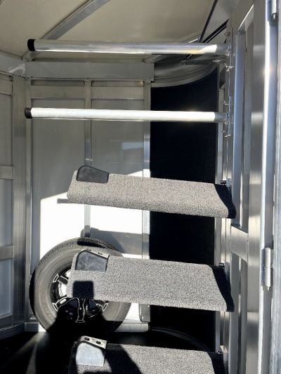 New 2025 Cimarron Trailers 3H BP RTG Horse Trailer