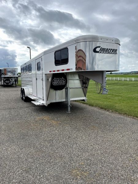 New 2025 Cimarron Trailers 4H GN RTG Horse Trailer