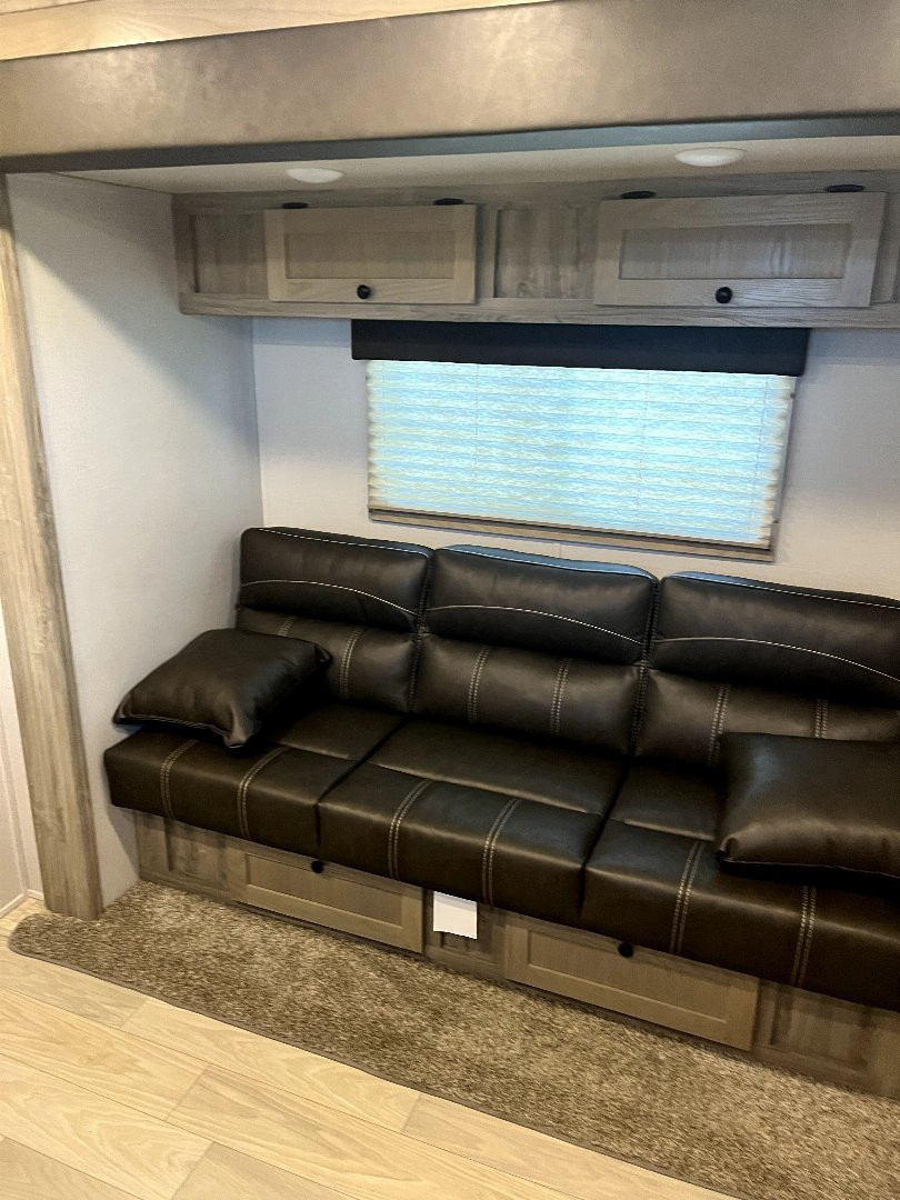 New 2025 SMC 12' LE 9' LQ Patriot Stock/Combo Trailer