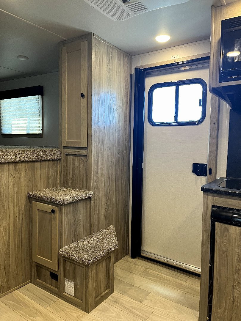 New 2025 SMC 12' LE 9' LQ Patriot Stock/Combo Trailer