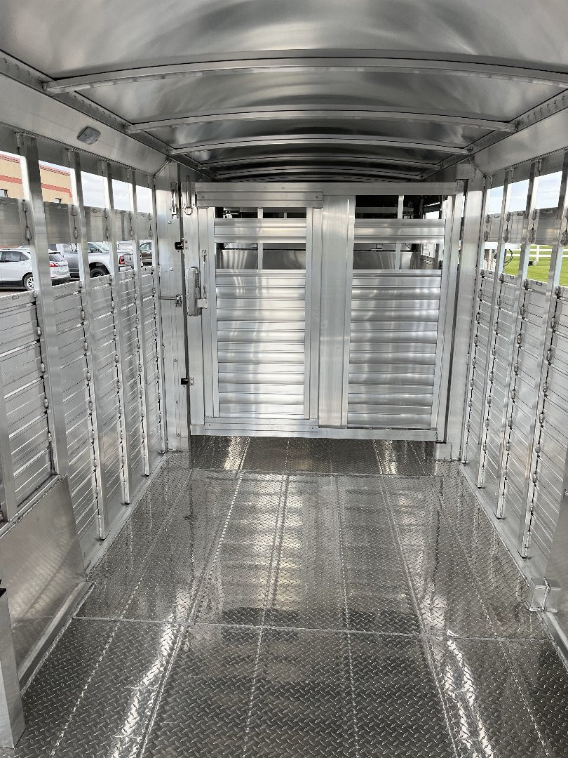 New 2025 4-Star Trailers 7'x24' Stock GN Stock / Stock Combo Trailer