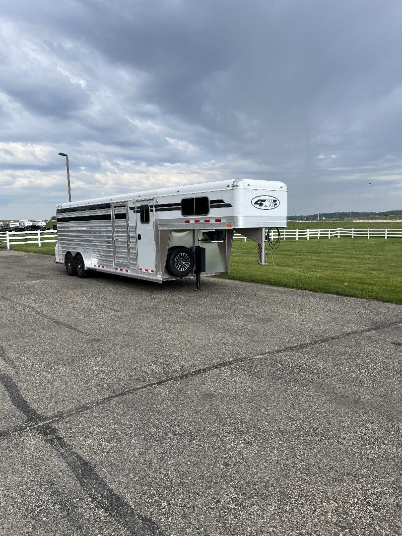 New 2025 4-Star Trailers 7'x24' Stock Combo GN Stock / Stock Combo Trailer