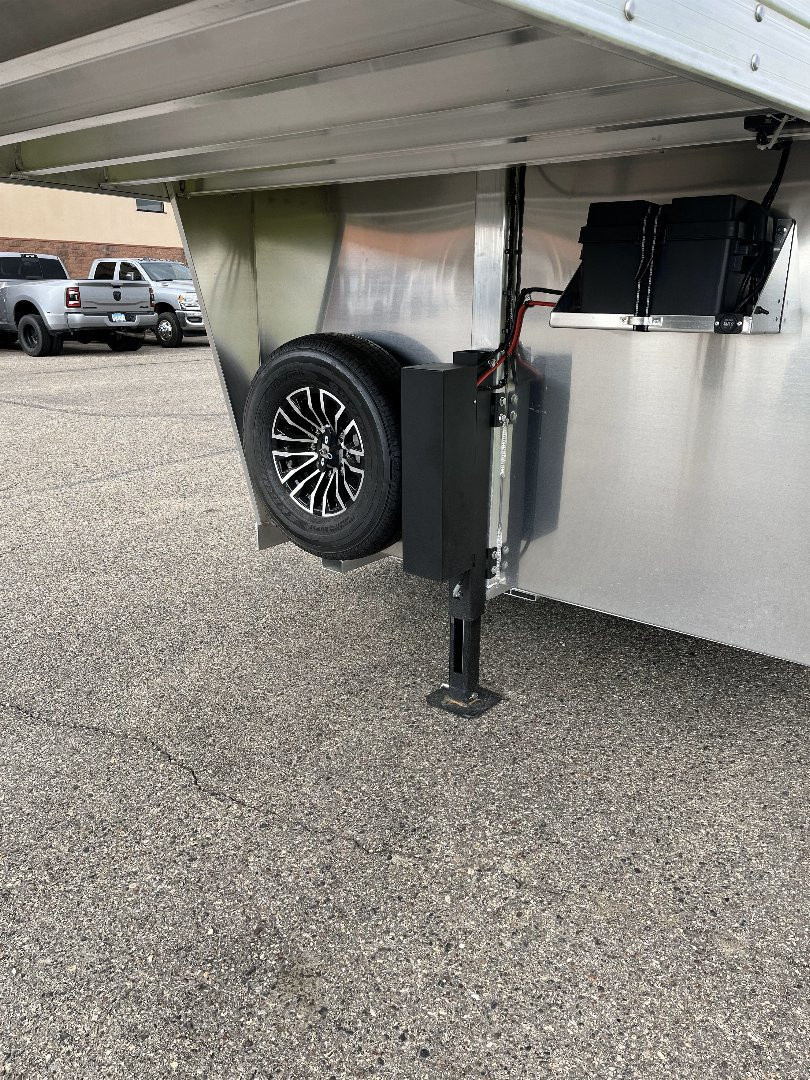 New 2025 4-Star Trailers 7'x24' Stock Combo GN Stock / Stock Combo Trailer