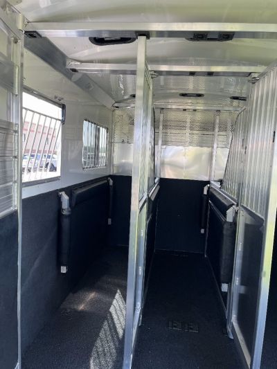 New 2027 4-Star Trailers 6-9 Horse Head to Head Horse Trailer