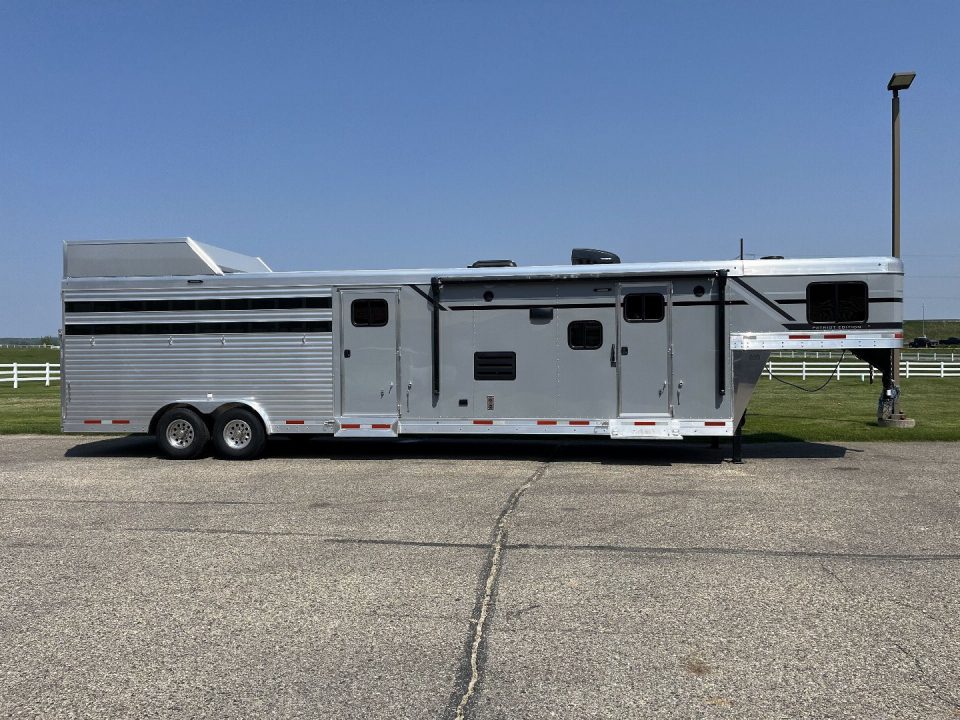 New 2025 SMC 14' LE 13' LQ Patriot Stock/Combo Trailer