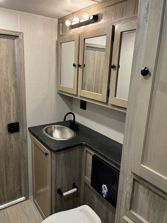 New 2025 SMC 14' LE 13' LQ Patriot Stock/Combo Trailer