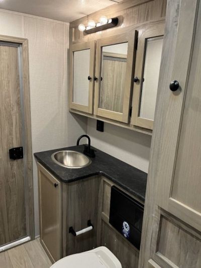 New 2025 SMC 14' LE 13' LQ Patriot Stock/Combo Trailer