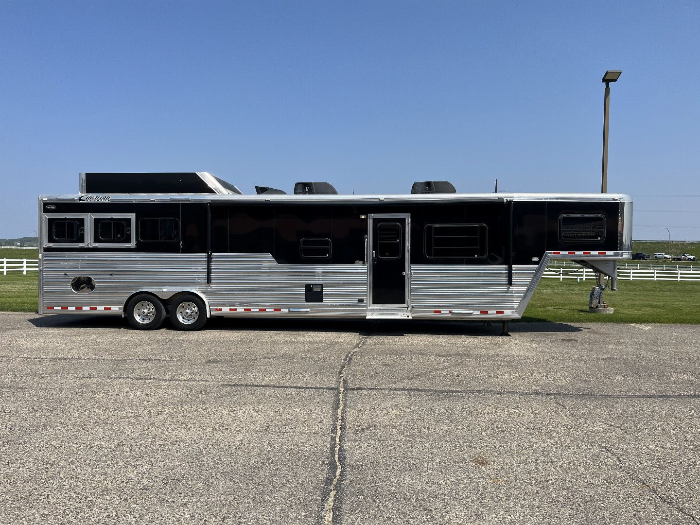 Used 2014 Cimarron Trailers 3H 17' Trail Boss LQ Horse Trailer