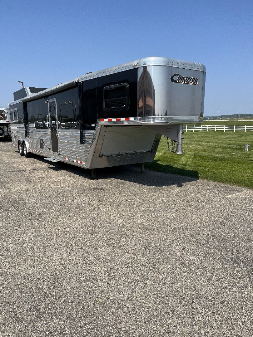 Used 2014 Cimarron Trailers 3H 17' Trail Boss LQ Horse Trailer