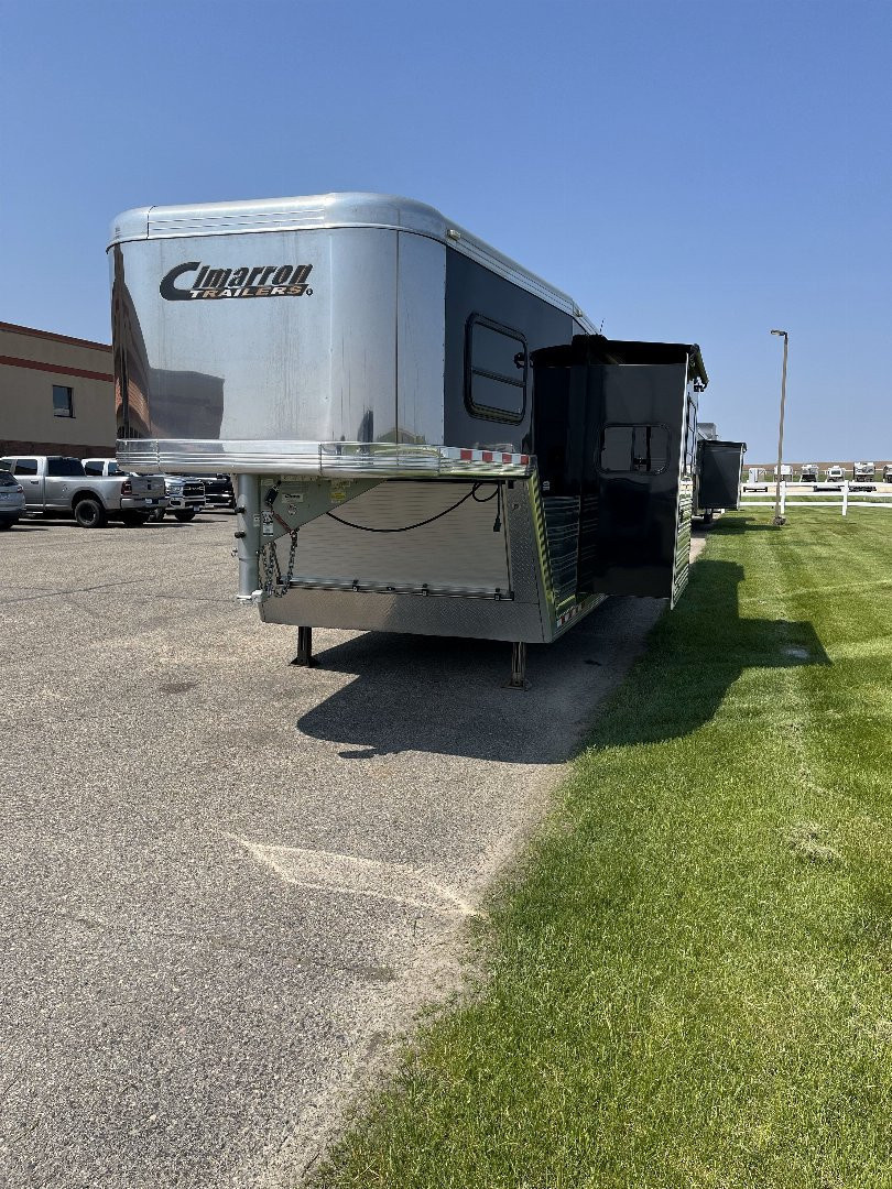 Used 2014 Cimarron Trailers 3H 17' Trail Boss LQ Horse Trailer