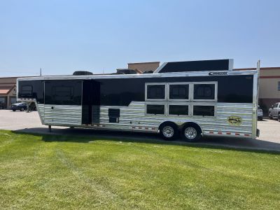 Used 2014 Cimarron Trailers 3H 17' Trail Boss LQ Horse Trailer