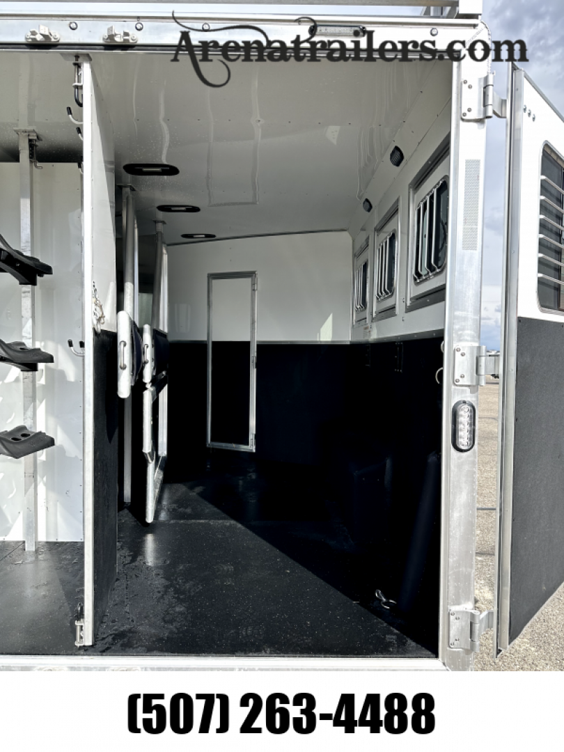 Used 2023 Lakota 3H 15' LQ  Horse Trailer