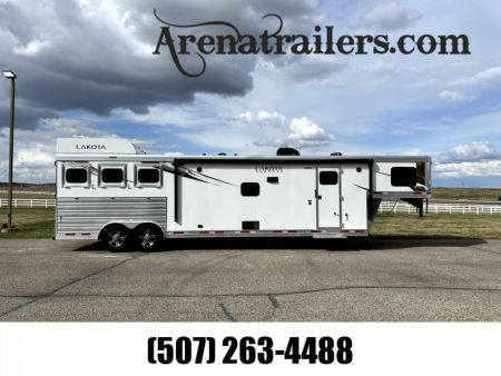 Used 2023 Lakota 3H 15' LQ  Horse Trailer