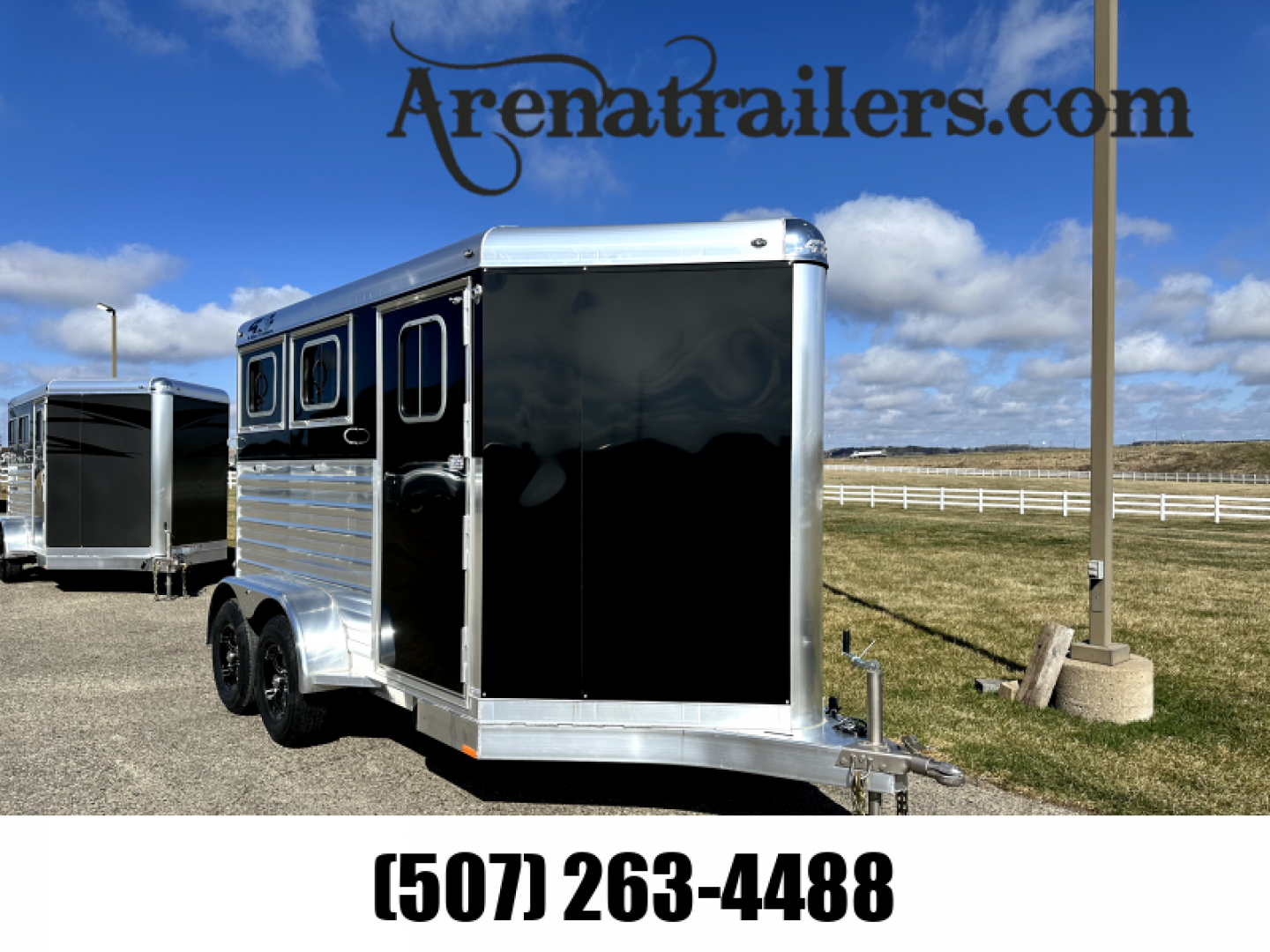New 2025 4-Star Trailers 2H BP Horse Trailer