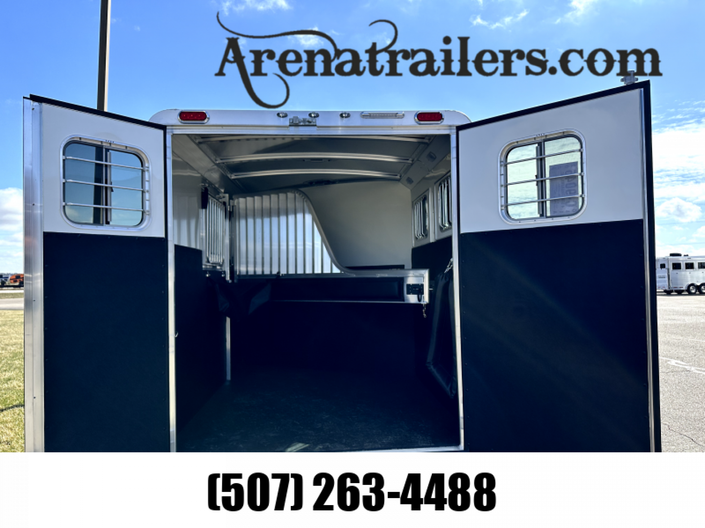 New 2025 4-Star Trailers 2H BP Horse Trailer