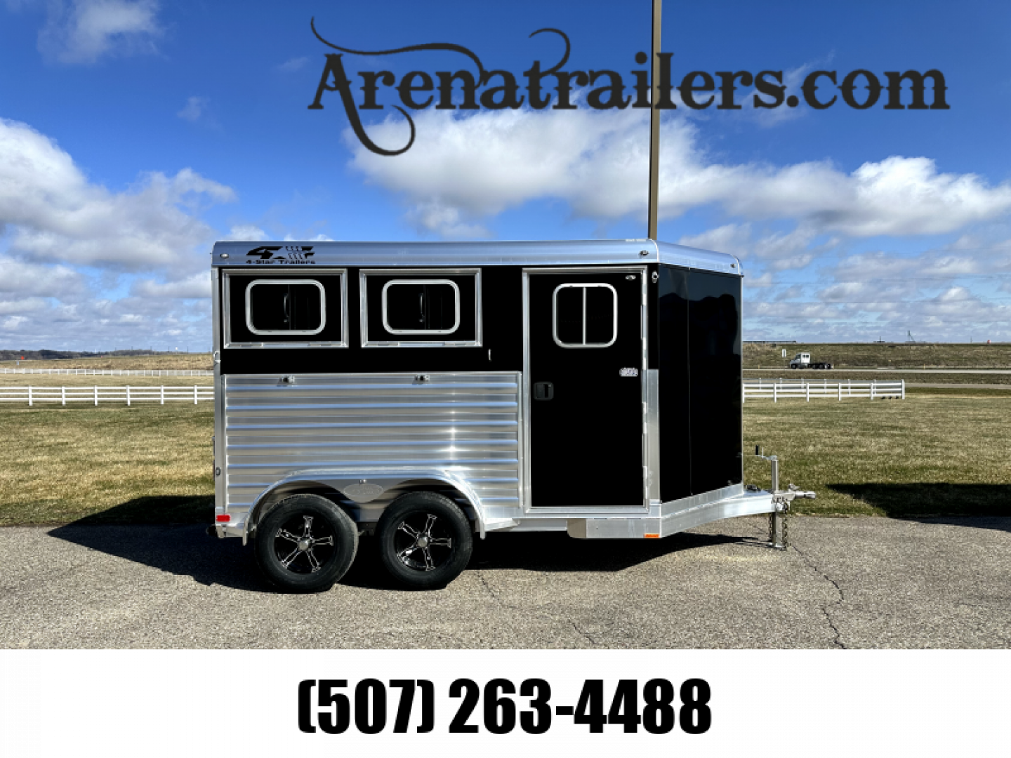 New 2025 4-Star Trailers 2H BP Horse Trailer