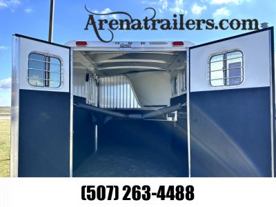 New 2025 4-Star Trailers 2H BP Horse Trailer