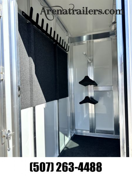 New 2024 Cimarron Trailers 2H BP Straight Load Horse Trailer