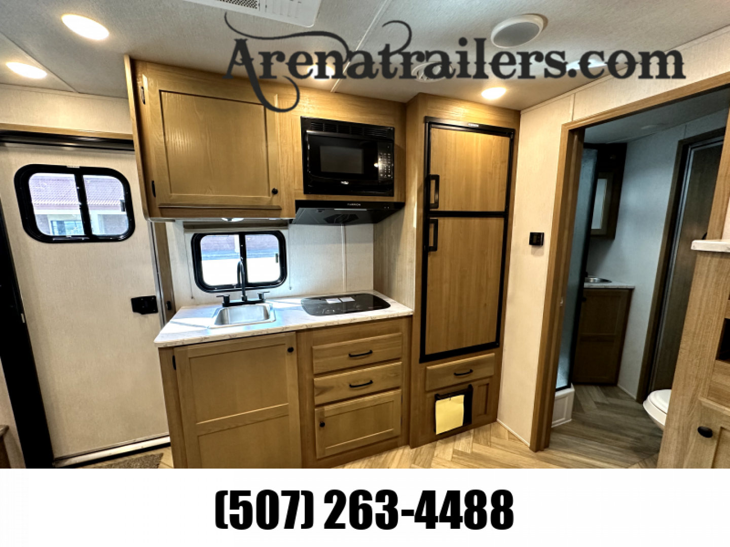 New 2025 Lakota 4H 13' LQ AC8413 Horse Trailer