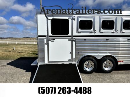 New 2025 Lakota 4H 13' LQ AC8413 Horse Trailer