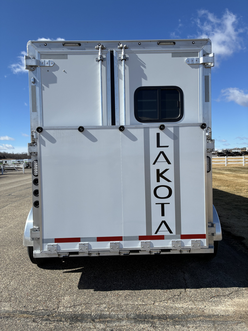 New 2026 Lakota 2H 7' LQ AC27 Horse Trailer